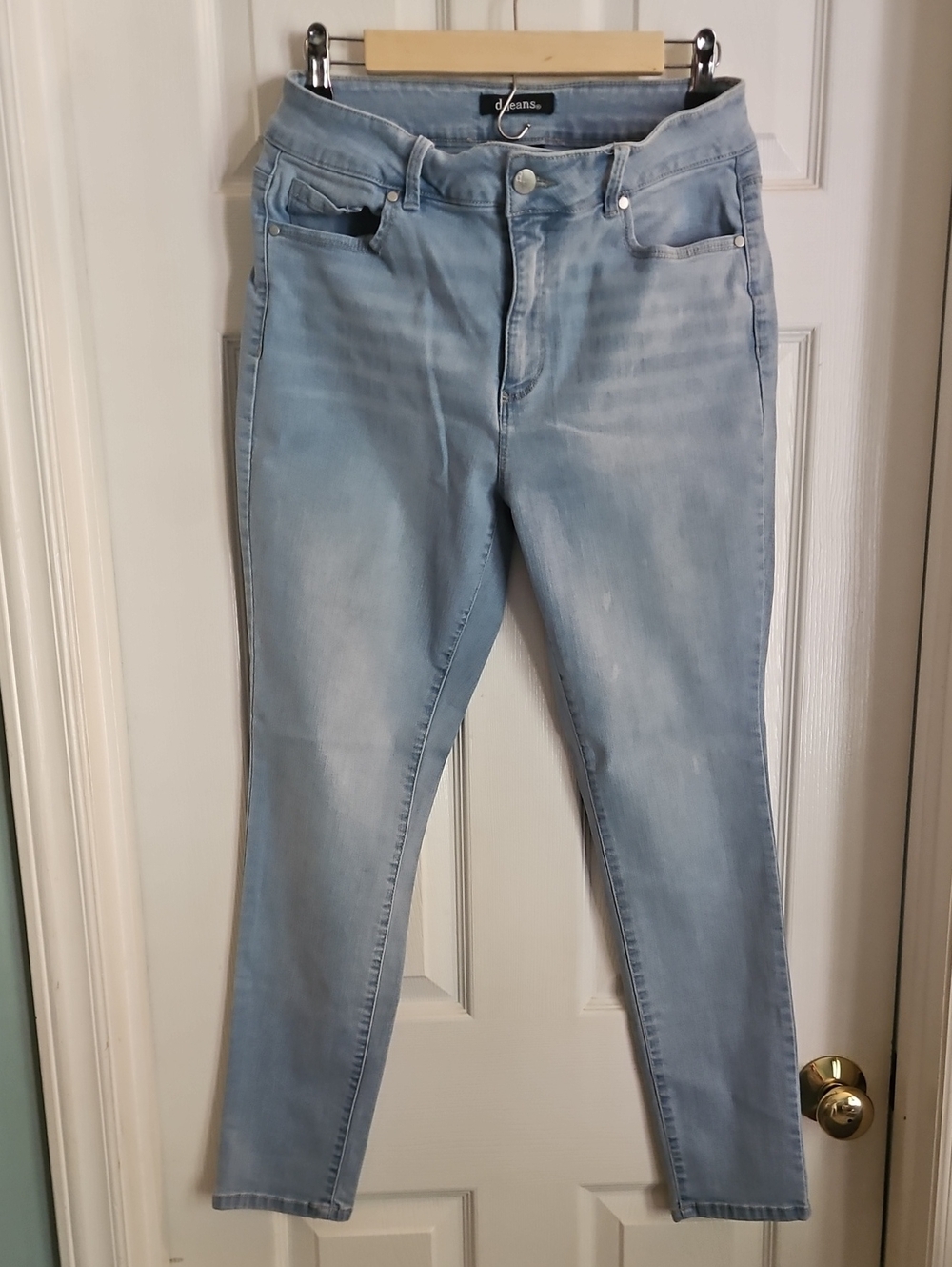 d. jeans Light Wash Skinny Jeans - Pale Blue Sz 10, Like New Soft, Stretch